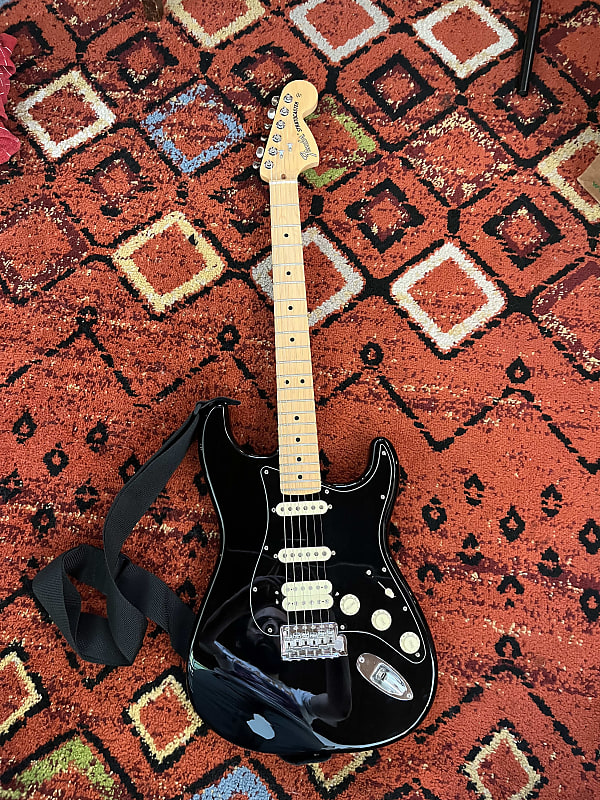 Fender American Performer Stratocaster HSS with Maple Fretboard 2018 - Present - Black image 1