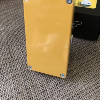 Mad Professor Mellow Yellow Tremolo (Discontinued) image 2