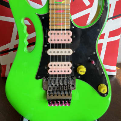 Ibanez JEM777-LG Steve Vai Signature with Edge Tremolo 1987 - 1988 - Loch Ness Green image 2
