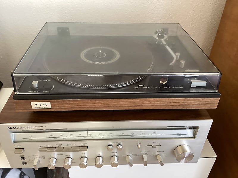 JVC JL-F45 1976 Black/Walnut Full Auto Direct Drive Turntable