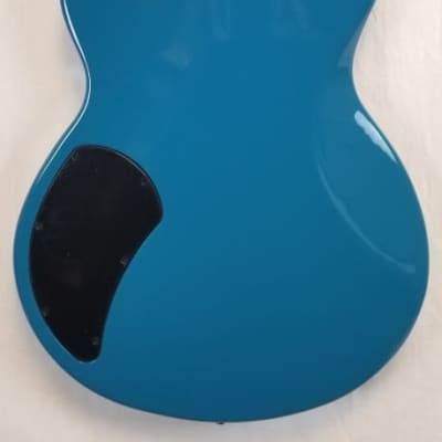 Yamaha RSE20 SWB Revstar Element, Chambered maple and mahogany body, carbon-reinforced neck and body, 2 Alnico V Humbucking pickups; Swift Blue image 8
