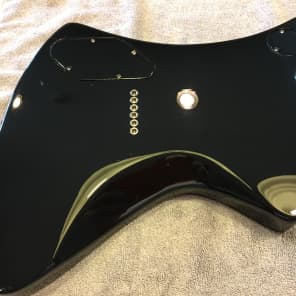 レア　不思議な日本製　８０年代　Terada　エレアコ　Washburn? Yahoo!オークション - 激レア 名器 80年代初期型 MORRIS TORNADO
