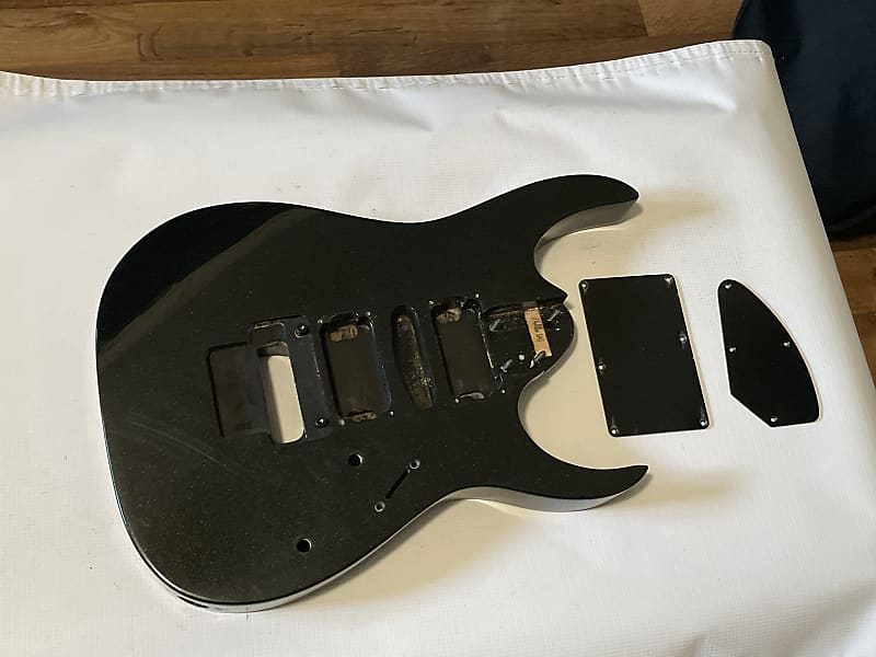 1996 Korean Ibanez RG470DX Metallic Black Basswood Guitar 1996 Korean Ibanez RG470DX Metallic Black Basswood Guitar