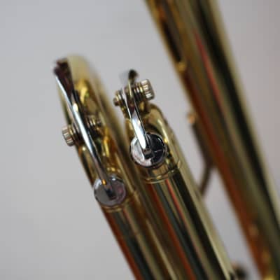 Bach TR300H2 Student Model Bb Trumpet 2000s - Clear-Lacquered Brass image 8