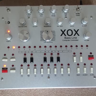x0xb0x analog bass line synthesizer- 303 clone with Atomic mods - xoxbox image 1