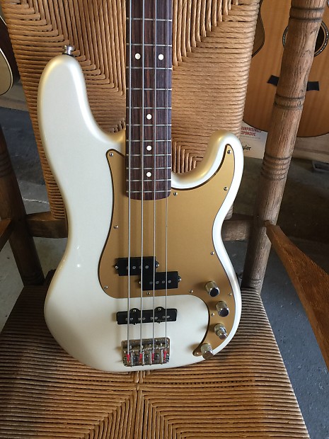 Fender P Bass Special Mexico Deluxe Series circa 2006