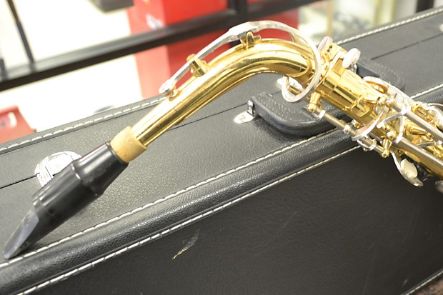 Jupiter JAS-669-667 Alto Saxophone Sax with Case | Reverb