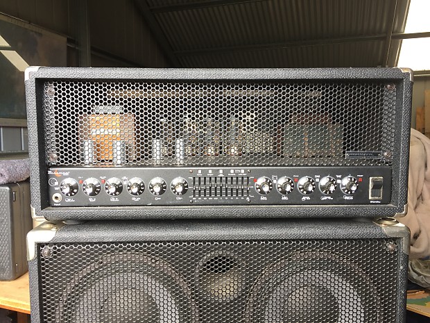 Fender Bassman 300 PRO + 210ベースキャビネット Fender Bassman 300 PRO + 210ベースキャビネット Fender