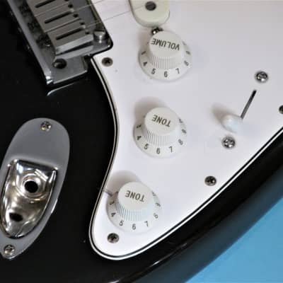 Fender Stratocaster 1984-1987 Black / White tuxedo image 4