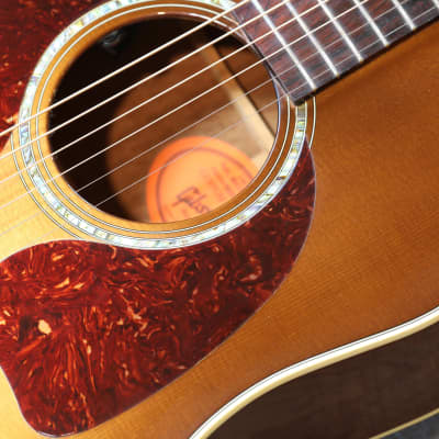 2007 Gibson Custom Shop Ren Ferguson Masterbuild J-45 Quilted Mahogany Custom Acoustic/ Electric Guitar Honey Burst w/ Double Pickguard + COA OHSC image 5