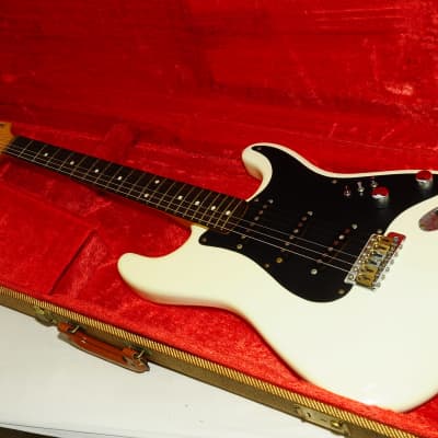 Fernandes the Revival Custom body 1980's Electric Guitar w/hard case Ref. No 5354