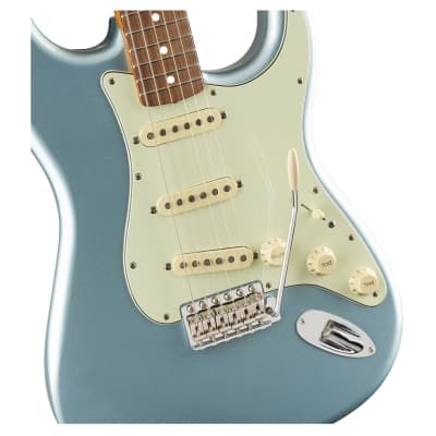 Fender Vintera '60s Stratocaster - Ice Blue Metallic w/ Pau Ferro FB image 4
