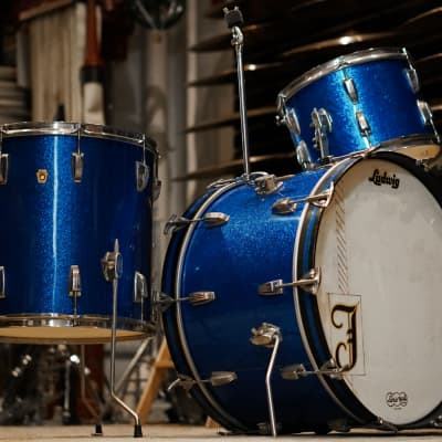 Ludwig 13/16/22" Super Classic Drum Set - 1960s Blue Sparkle image 1