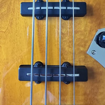 Squier Vintage Modified Jazz Bass Fretless 2007 - 2018 - 3-Color Sunburst image 6