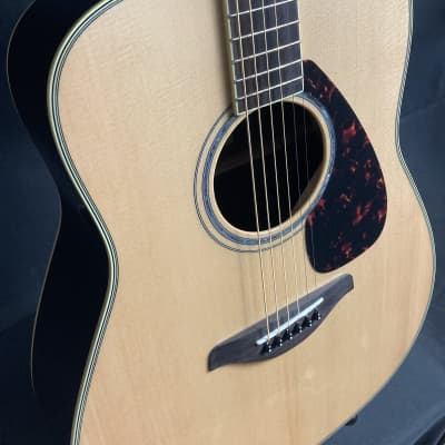 Yamaha FG830 Solid Top Dreadnought Acoustic Guitar Gloss Natural image 5