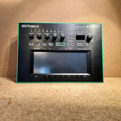 Roland AIRA TB-3 Touch Bassline Synthesizer