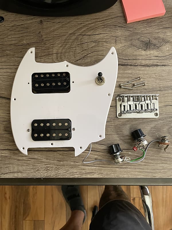 Squier Bullet Mustang Hh 2019 2020 White Loaded Reverb 3663