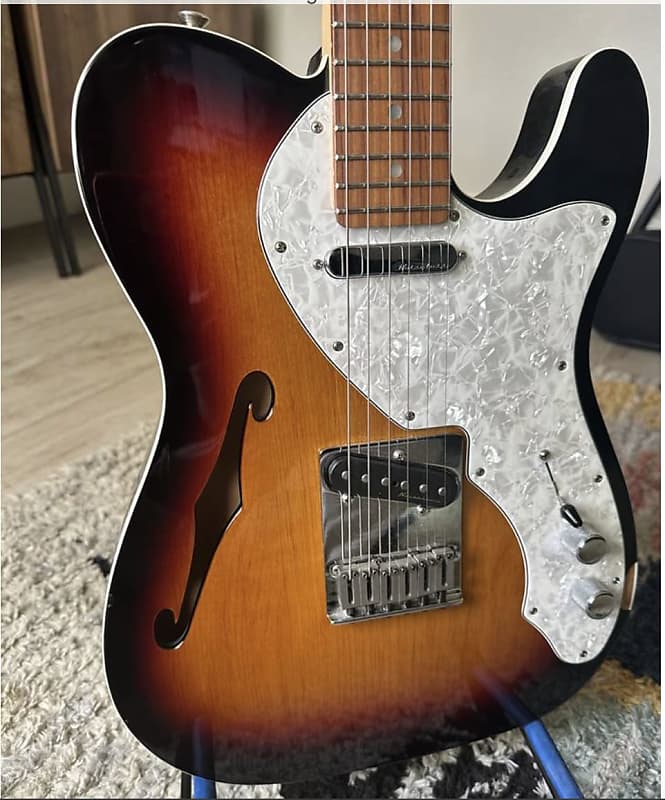 ギター Fender Telecaster Thinline Deluxe Fender Classic Player Telecaster Thinline Deluxe Electric