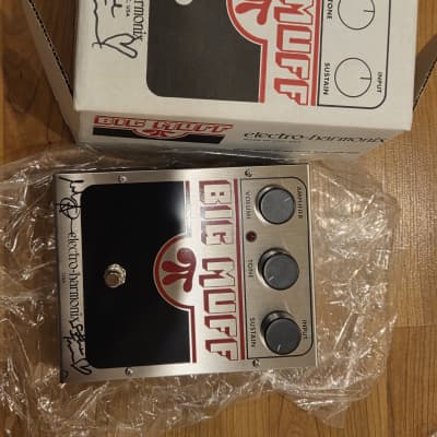 Electro-Harmonix Tall Font Big Muff Pi V7 (Green Russian) | Reverb