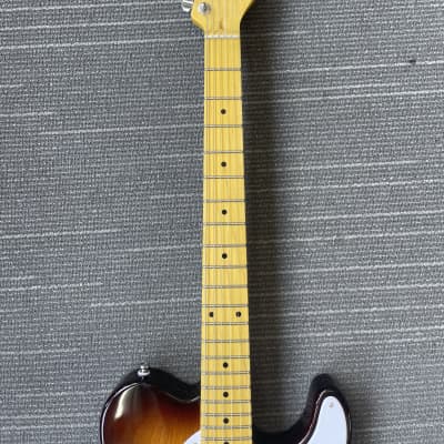 G&L Tribute Series ASAT Classic with Maple Fretboard 2010 - Present - Tobacco Sunburst image 2