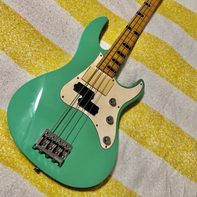 RARE 1994 YAMAHA ATTITUDE SPECIAL BILLY SHEEHAN in Sea Foam Green ! for sale