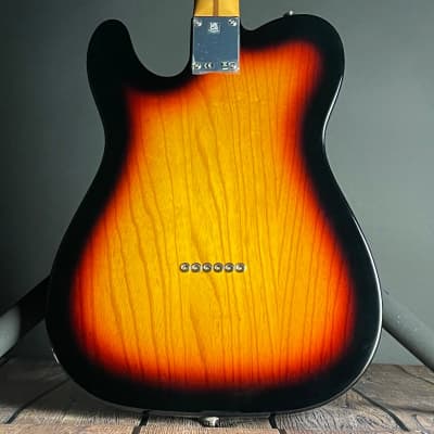 Fender Vintera II '60s Telecaster Thinline, Maple Fingerboard- 3-Color Sunburst (MX23045297) image 11