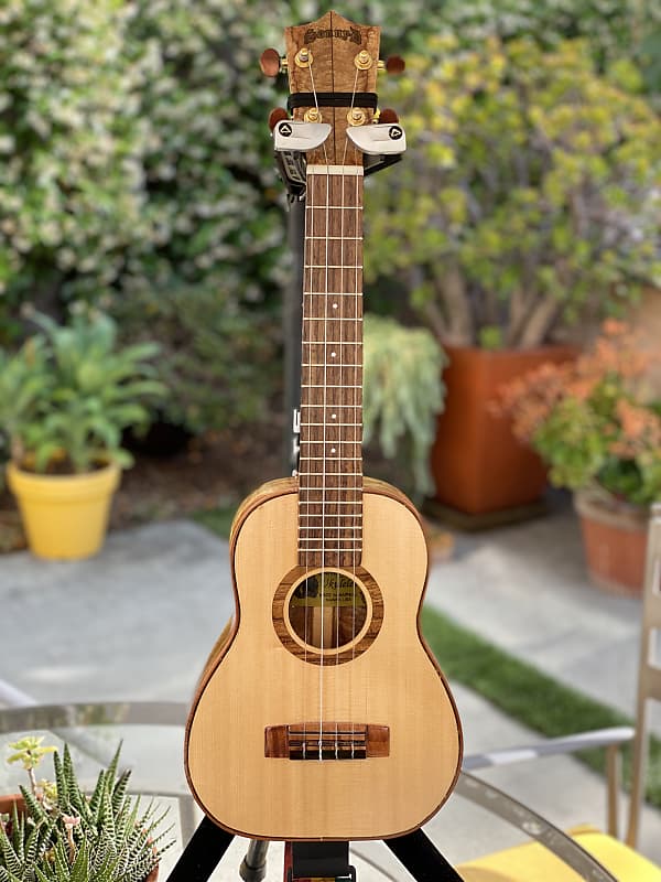 Sonny D Custom Tenor Ukulele Spruce/Myrtle Reverb