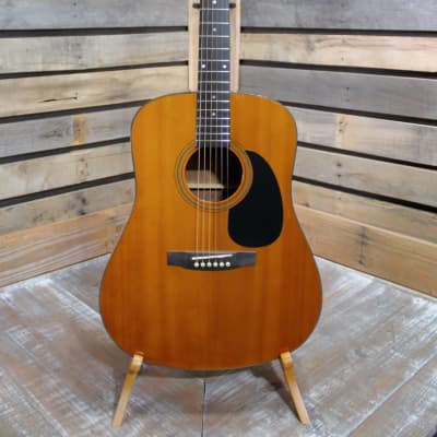 Used Morgan Monroe M-15-V Solid Top Dreadnought Acoustic Guitar with Vintage V-Neck image 3