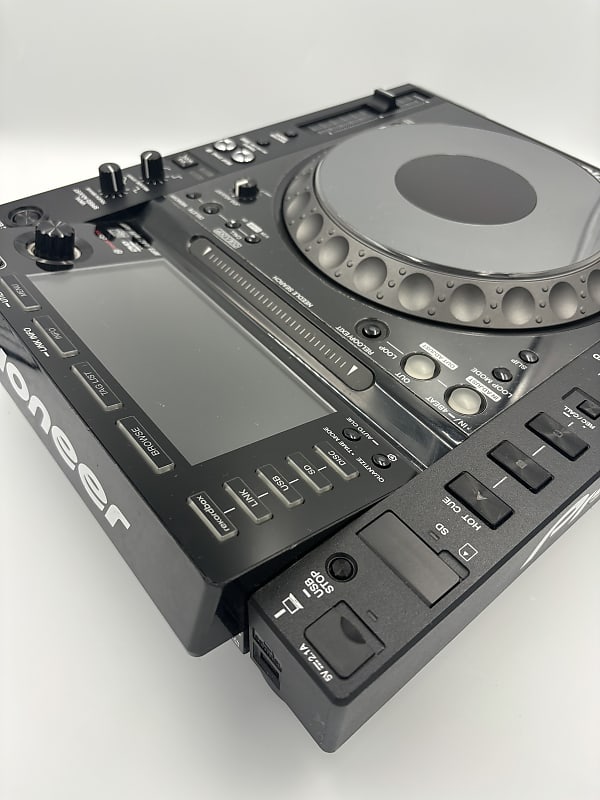 Pioneer CDJ-2000 Nexus Professional Media Player | Reverb