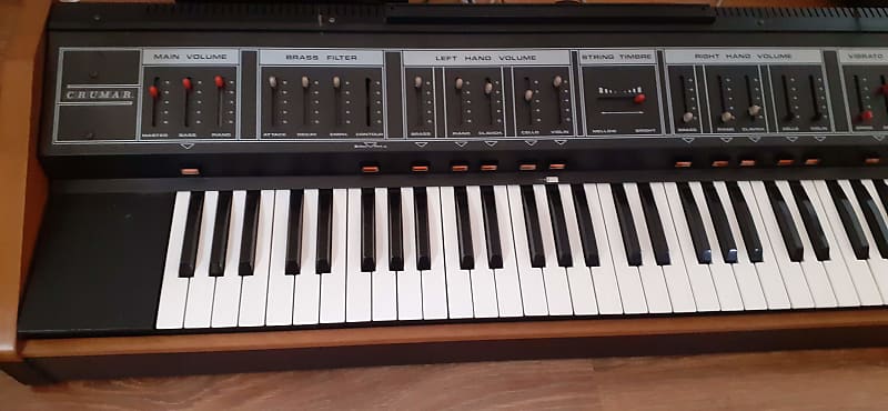 Crumar Multiman S/2 string synthesizer image 1