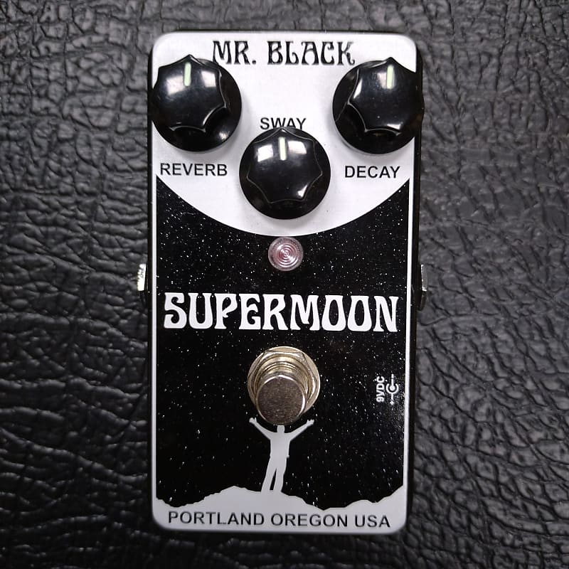 Mr. Black Supermoon