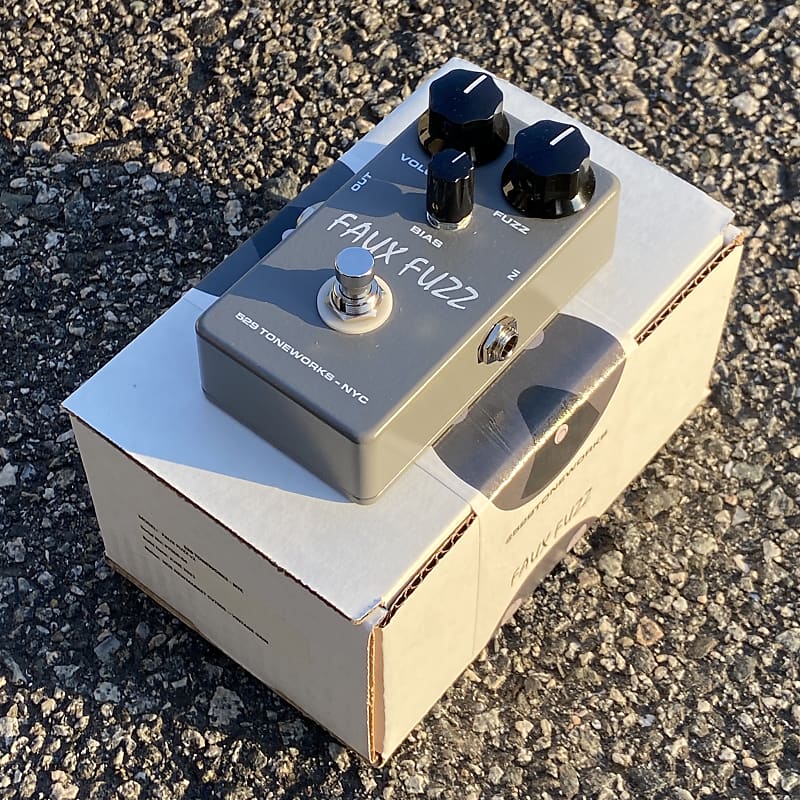 Faux Fuzz - NOS Vintage Germanium Newmarket NKT 271