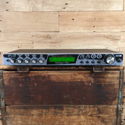 E-MU Systems Vintage Pro Rackmount Synth With B3 Expansion Card & Manual