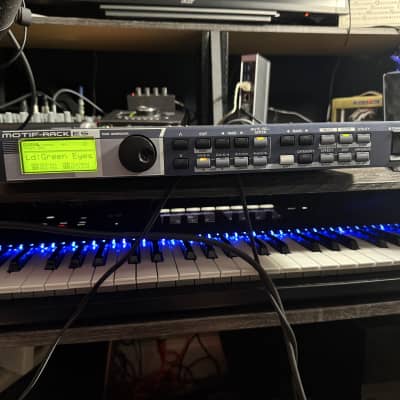 Yamaha Motif ES Rack Tone Generator 2000s - Gray