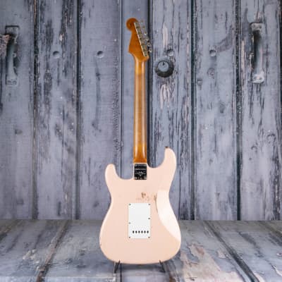 Fender Custom Shop Limited Edition 1964 Straotcaster Relic, Super Faded Aged Shell Pink image 5
