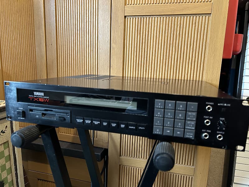 YAMAHA/ヤマハ TX16W デジタル・ サンプラー ジャンク 【定番人気