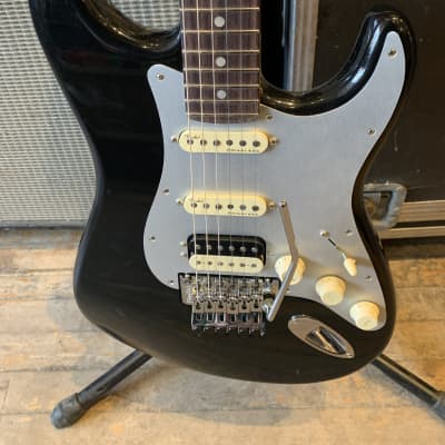 Fender American Ultraluxe Floyd Rose HSS Stratocaster 2023 - Black Sparkle image 5