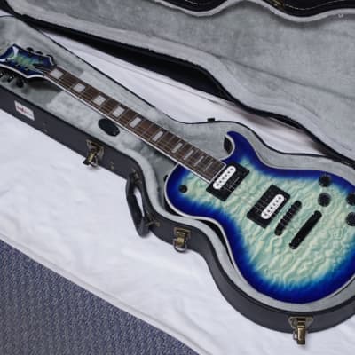 Dean Thoroughbred Select Quilt Top electric guitar Ocean Burst - Trans Blue w/ Case image 1