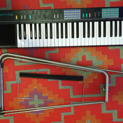 Cutie 80's Yamaha PSR-12 PortaTone Keyboard w/ full-sized keys, original stand image 3
