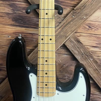 Fender Standard Jazz Bass, MIM, Black w/ HDSC image 5