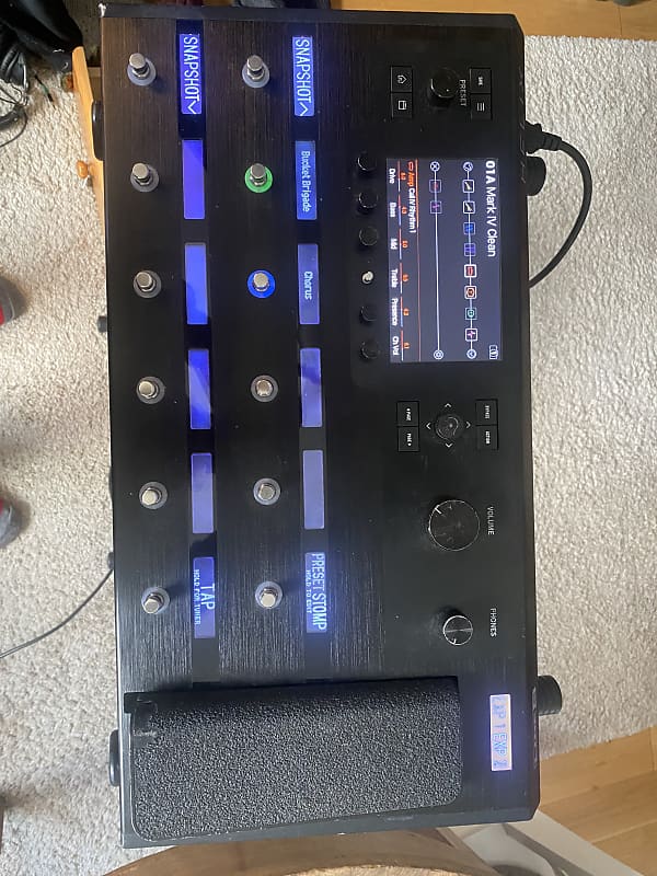Line 6 Helix Floor MultiEffect and Amp Modeler Reverb