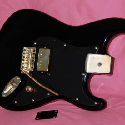 Fender Squier Stratocaster Loaded Body Black Beauty One Humbucker Strat image 2