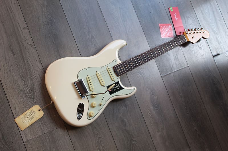 FENDER “ American Vintage II Strat, Olympic White,Slab