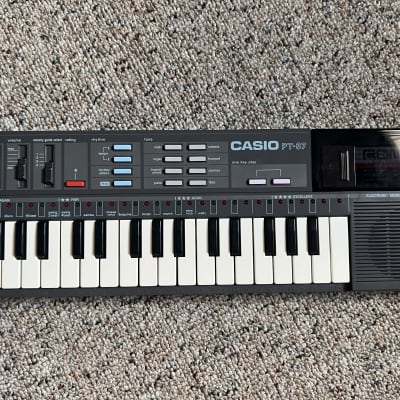 Casio PT-87 Vintage Keyboard w/ ROM pack