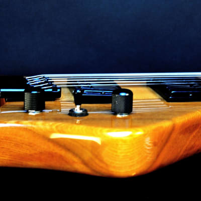 BootLegger Guitar Spade Clear Honey Headless With Stiletto  Case & Flask image 15