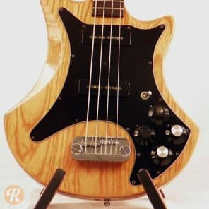 Guild bass b302 top