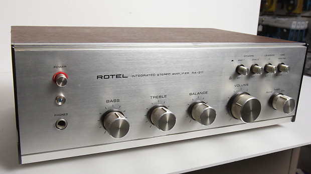 Rotel RA-211 Vintage Stereo Integrated Amplifier #329 As Is for Parts or  Repair