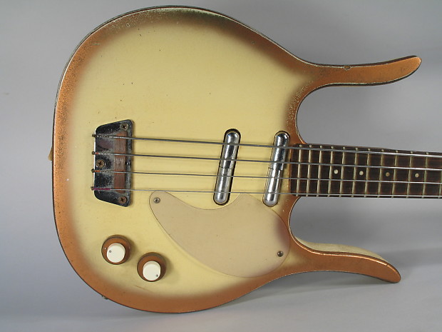 Danelectro Longhorn Bass 1958 Copper image 3