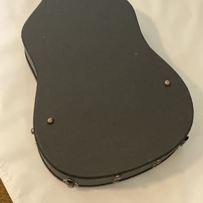 Vintage Larivee Acoustic Black Tolex Hardhshell Guitar Case Made in Canada image 12