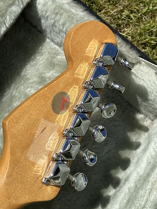ギター Fender mexico 50th Anniversary strat Fender 50th Anniversary Stratocaster in Aztec Gold - Guitar